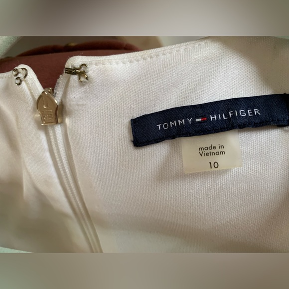 Tommy Hilfiger Bold Color Dress, size 10 - Picture 4 of 6